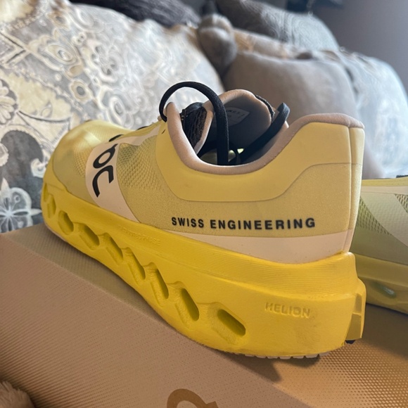 On Cloudsurfer Next Z5 Sneakers - Picture 7 of 12